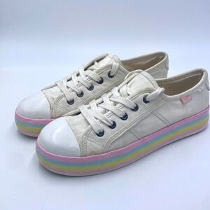 Rockport womans 9.5 thick soles platform